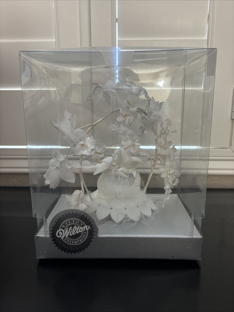 NOS Wilton Enterprises Petite Spring Song White Wedding Ornament Centerpiece