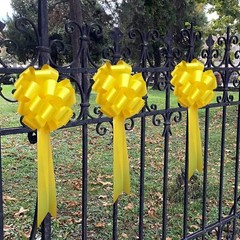 Big Decorative Yellow Pull Bows with Long Tails – 9″ Wide, Set of 6, Easter