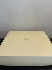 Lenox Wedding Promises Heart Wooden Book Shelf Photo Album Holds 160 Photos