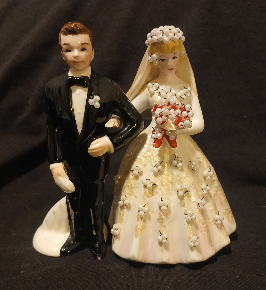 Vintage Unique Faux Pearl Embellishment Bride Groom Lefton Wedding Cake Topper