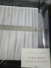 Victoria Lynn Wedding Guest Book with Crystals Pen white 16 Signature Pages NIB