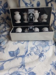 Butler’s Pantry Lenox 8 Count Place Card Holders