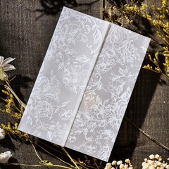 Puremigo 50 Pack Pre-Folded Vellum Jackets for 5×7 Inches, White Floral