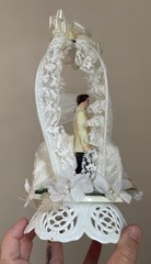 VTG 1950’s? Wedding Topper Lace Plastic 8.5”
