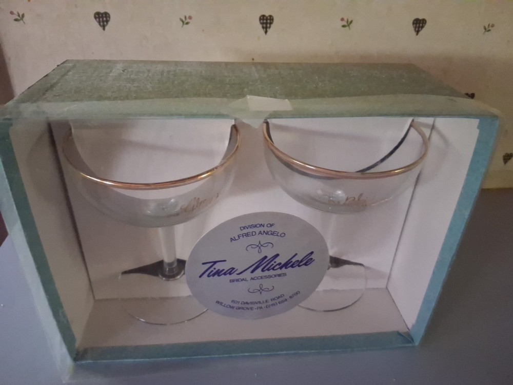 Bride & Groom Toast Glasses Goblets Set in Original Box Vintage