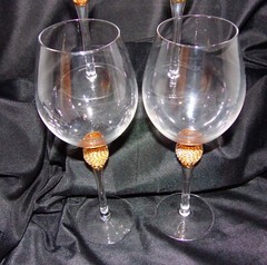 Set of 4 Wine glasses , Gold Crystal diamond Ball on The stem & Clear Trim.
