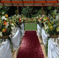 ShinyBeauty Sequin Aisle Runner Rug 4x15FT – Sparkly Burgundy Carpet for Wedd…