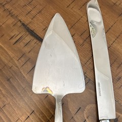 2pc Stainless Steel Cake Knife & Server Set, Clear Solid Plastic Handles