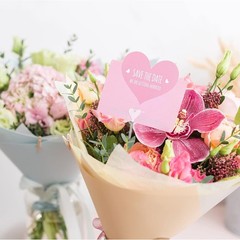 Nitial 100 Pcs Plastic Heart Shape Floral Picks Card Holders for Wedding Bouq…