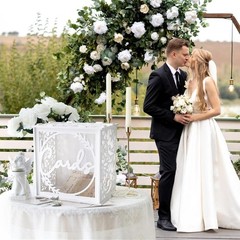Wedding invitation box, wedding banquet, PVC material, with acrylic window