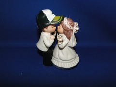 New Green Bay Packers Kissing Bride & Groom Wedding Cake Top figurine with cap