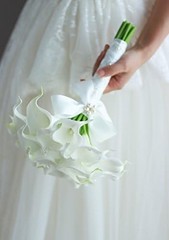 IFFO Bride Holding Flowers, high Simulation pu Calla Lily Bouquet, and Never …