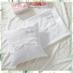 2Pcs Wedding Embroidered Kneeling Pillows Nuestra Boda 18 X 18 Inch Embroidered