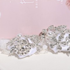 Wrist Corsage with Peal and Rhinestone Corsage and Boutonniere Set for Weddin…