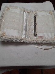 White Lace Satin Cloth Beaded Padded Wedding Photo Album Handmade VTG 15/10