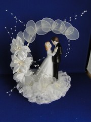 New Elegant & Absolutely Stunning Porcelain Bridal Couple Wedding CakeTop # 255