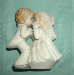 CUTE BRIDE AND GROOM PORCELAIN WEDDING COUPLE’ Blonde Hair- FREE SHIP’