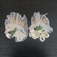 Corsage Kit ( Flower Not Included )