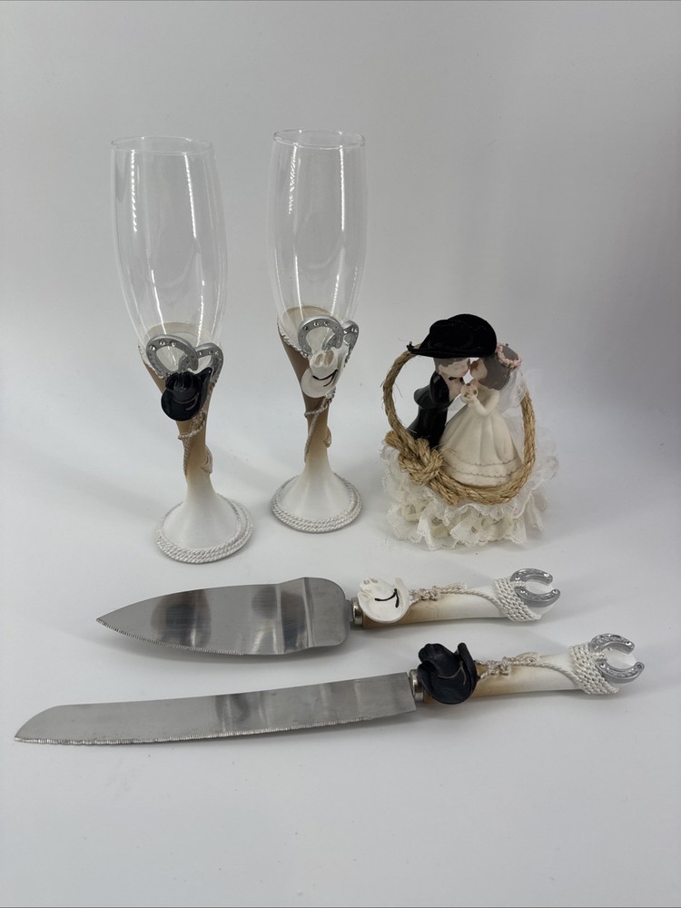 Western Bride Groom Champagne Flutes Set Cowboy Hat Rustic Wedding Toast