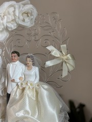 VTG Wedding Cake Topper Plastic Lace Made USA Clear Floral Back 8.5”