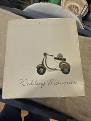Wedding Photo Album Set New In Wrap 7x6x5”