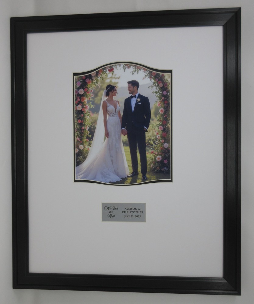 WEDDING SIGNATURE PICTURE FRAME WALL DISPLAY with PHOTO & PERSONALIZED PLATE
