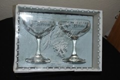BRIDE & GROOM toasting Treasure Moments 1973 champagne goblets in box EUC
