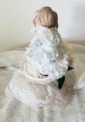 Vintage 1980s Porcelain Bisque Wedding Cake Topper Kissing Bride Groom 8″ Lefton