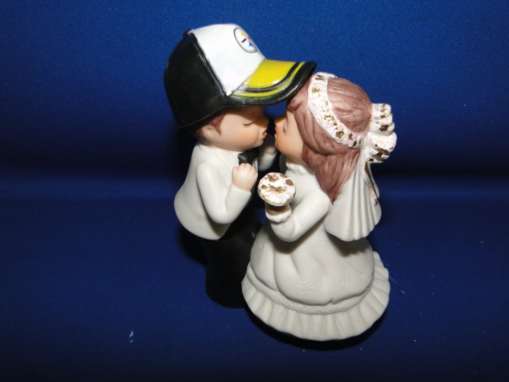 New Pittsburgh Steelers Kissing Bride & Groom Wedding Cake Top figurine with cap