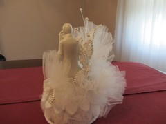 Wilton Wedding Cake Ornament Topper Lustrous Love White Bride Groom Porcelain
