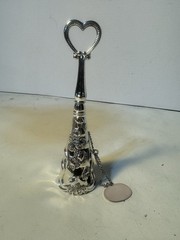 Vintage Sheridan Silver Plated Bouquet Holder | Hearts