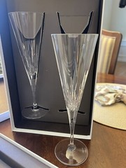 Vera Wang Wedding Cake And Knife Set And Champagne Glasses