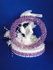 New Elegant Ring of Purple Pearls, Kissing Love Birds Cake topper #402A