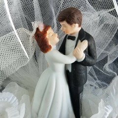 Wedding Cake Topper Porcelain Male Female White Clear Arch Traditional A5-1174