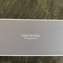VERA WANG WEDGWOOD ~WITH LOVE~2 PIECE GOLD CAKE SERVING SET-NEW IN BOX FREE SHIP