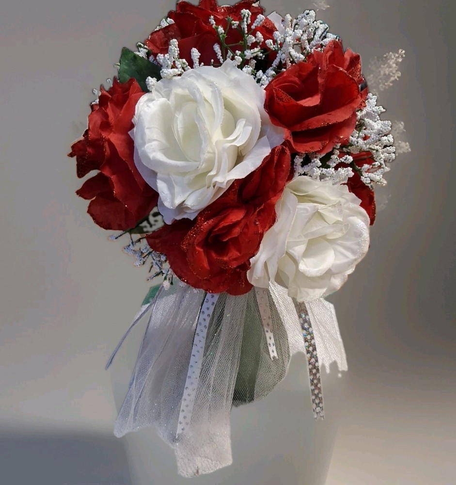 Red and white Roses wedding bouquet