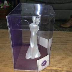 Wilton Wedding Cake Topper 202-258 The First Kiss. New In Original Box.