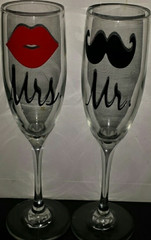 Wedding Champagne Glasses Mr & Mrs Decorated Two-Piece Red Lips Mustache