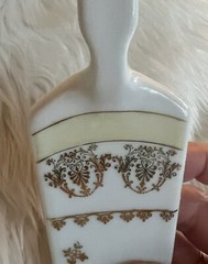 P.A.R.I.S.2 Forcelain France White Porcelain Cake Knife Server Gold Accents Read