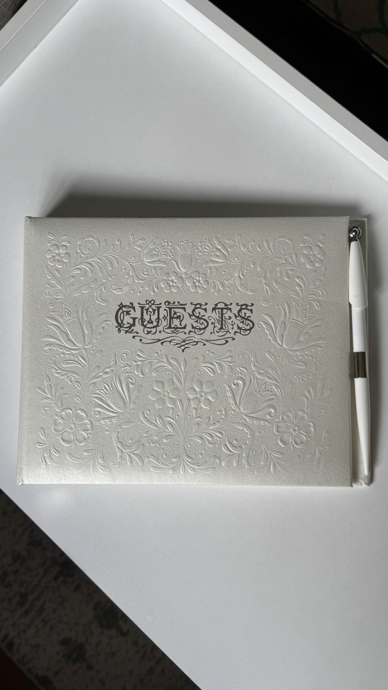 Vintage Hallmark Wedding Guest Book Ivory Embossed w/ Pen Ring Binder 864 Lines