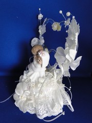 New Elegant Vintage Caketop with Bride/Groom with acrylic hearts white decor 303