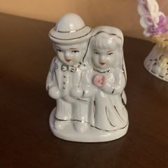Vintage Glossy Bride And Groom With Pink Double Arches Wedding Cake Topper