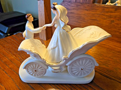 Vintage Bella Novia Porcelain «Cinderella Fairy Tale Coach» Cake Topper (RARE)