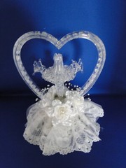 New Elegant Wedding Blown Glass with Heart, birdbath and birds Caketop #46