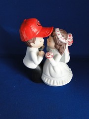 New San Francisco 49ers Kissing Bride & Groom Wedding Cake Top figurine with cap