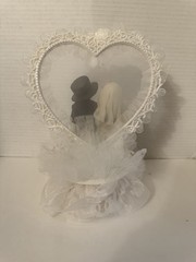 Vintage 2000 Kim Anderson Pretty as a Picture Wedding Cake Topper