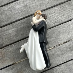 Weddingstar True Romance Hand Painted Porcelain Cake Topper 5.5″ 9013
