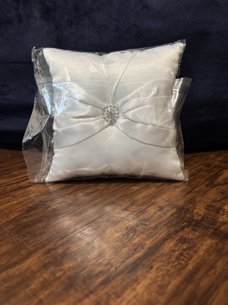 7.8” Satin Artificial Diamond Decoration Wedding Ring Bearer Pillow (White)