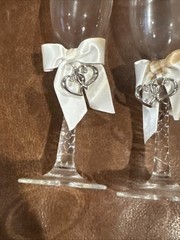 Wilton Toasting Glasses Silver Tone Hearts Flute Style 6 Ounces Set Of 2