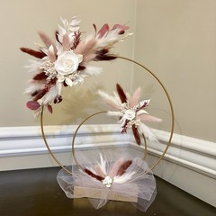 Wedding Table/Floral Reception Centerpiece, Gold Round Circle Dried Flowers